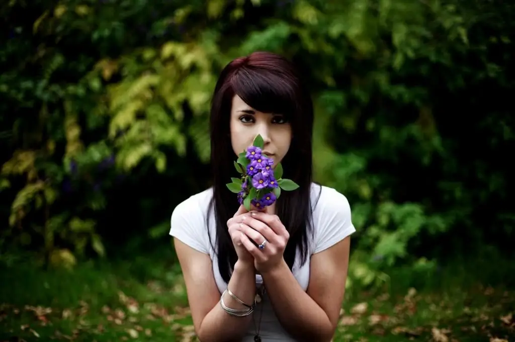 Girl with violets