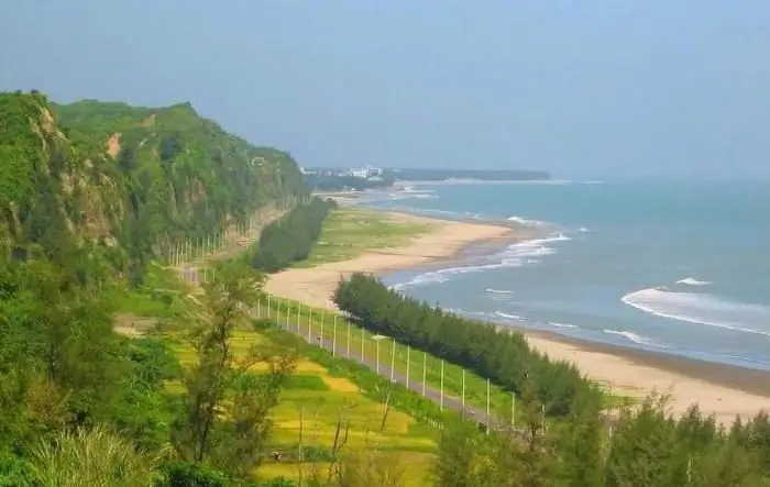 ¿Dónde está la playa más larga del mundo?