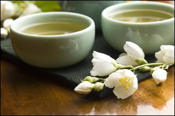 green tea with jasmine while breastfeeding