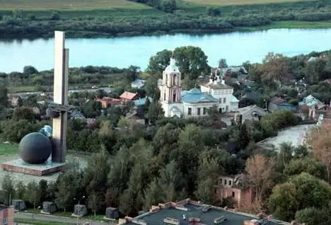 monumente në varrin e Kaluga