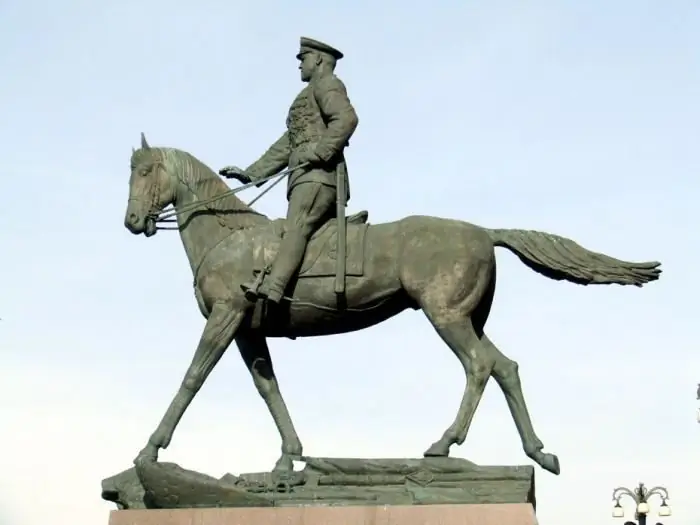 monument voor maarschalk Zhukov